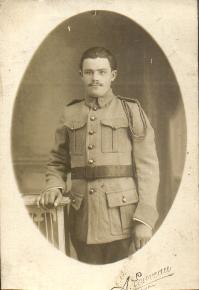 Pierre-Marie MAC&Eacute; militaire pied